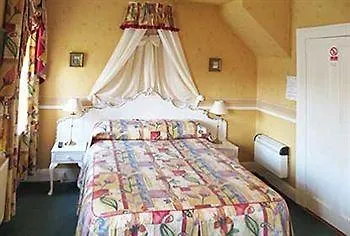 The Willows Hotel